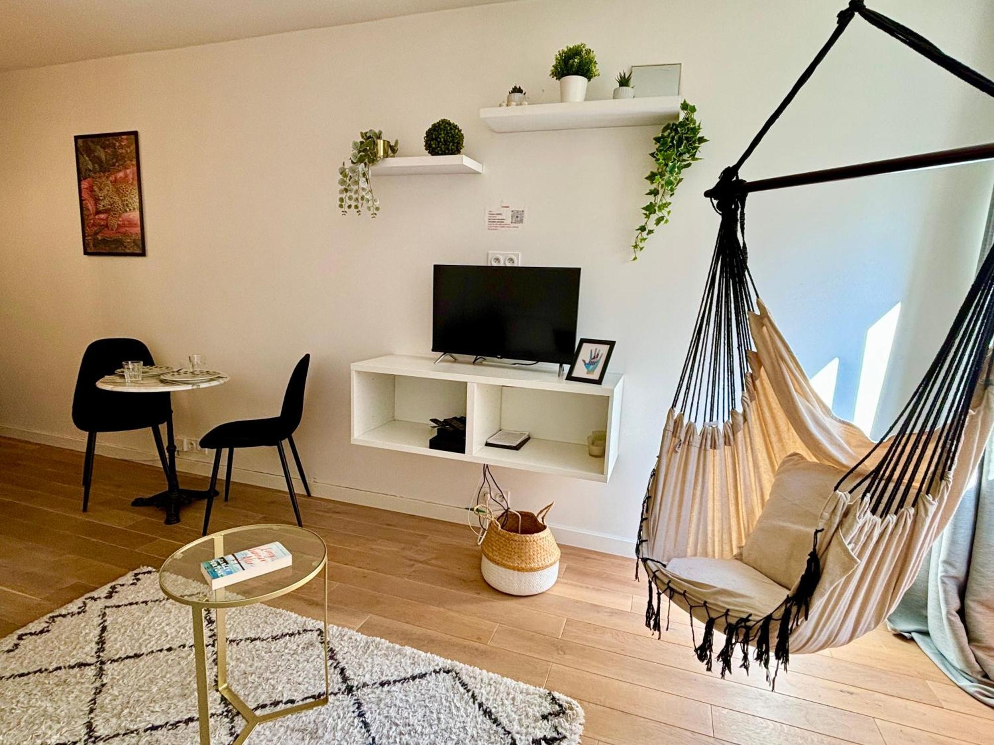 Studio Des Apartment